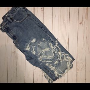 Eddie Bauer Ripped Jeans (Mom Jeans 👖)